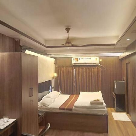 Ostro Inn Studio Apartment Колката Екстер'єр фото