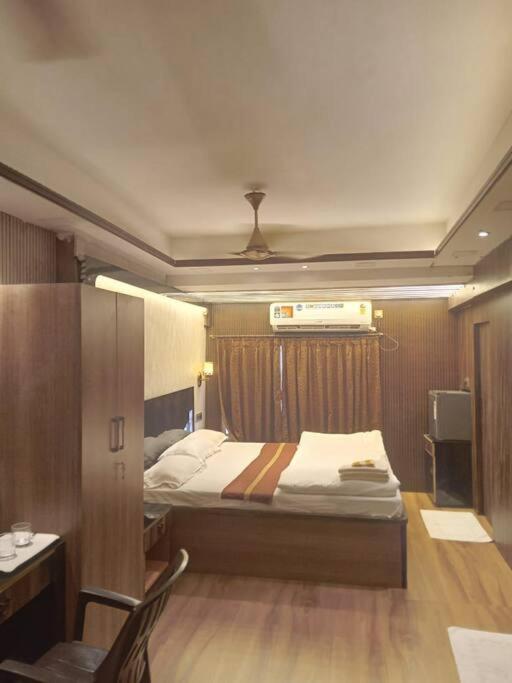 Ostro Inn Studio Apartment Колката Екстер'єр фото